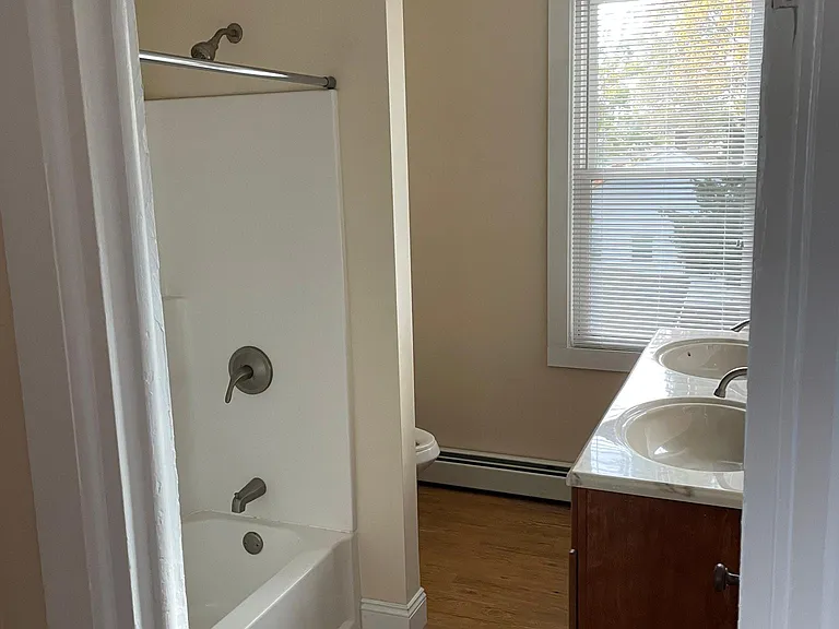 170 Washington St #4 — Photo 12