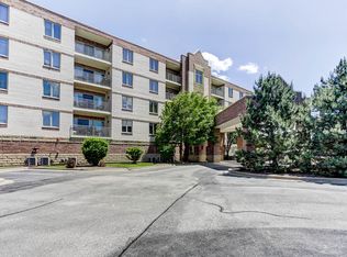 201 W Brush Hill Rd UNIT 308, Elmhurst, IL 60126