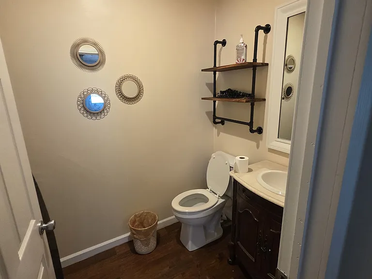 1235 Sulphur Springs Rd — Photo 9
