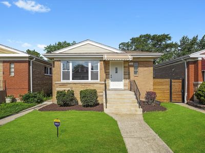 8532 S Damen Ave, Chicago, IL, 60620