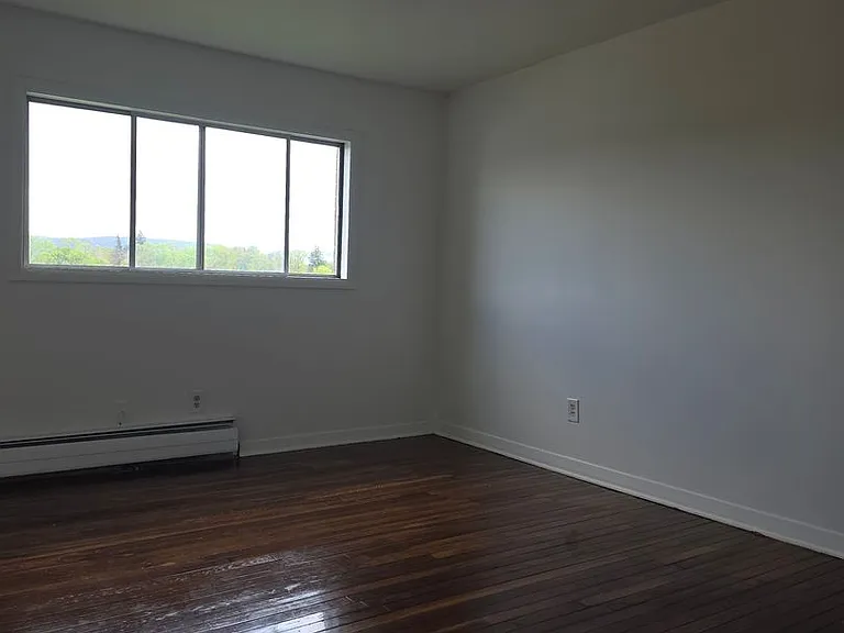 515 W Water St #C — Photo 9