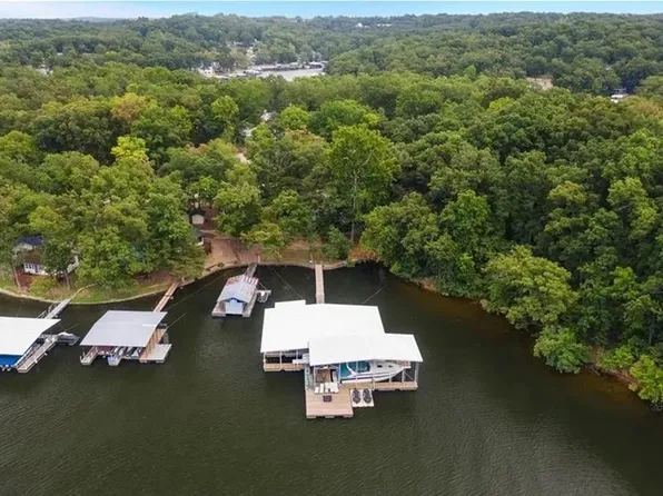 49 Vacation Hideaway Ln, Sunrise Beach, MO 65079