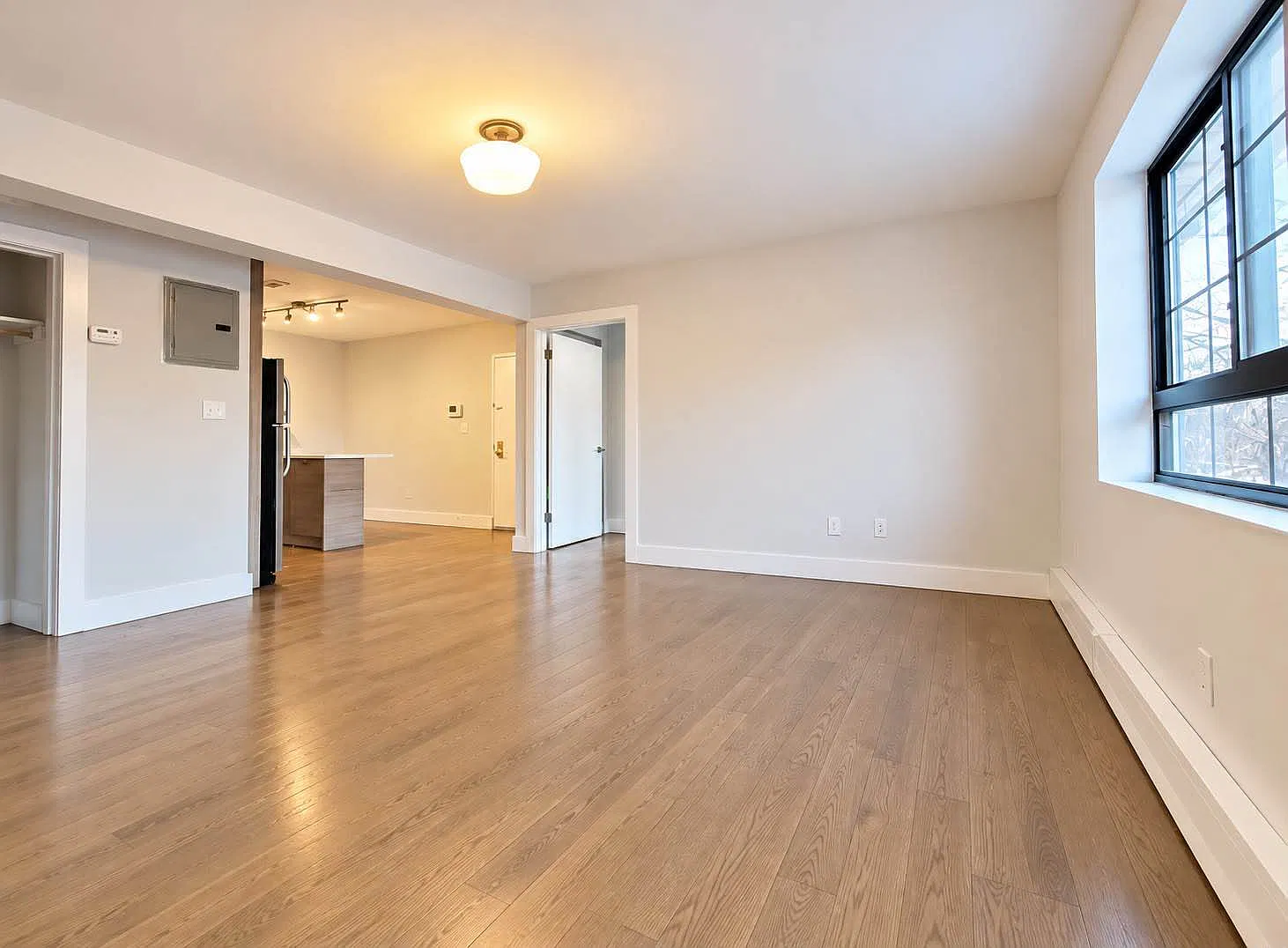 805 Marcy Avenue — Photo 2