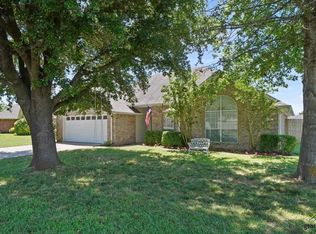 1601 Waterton Cir, Whitehouse, TX 75791
