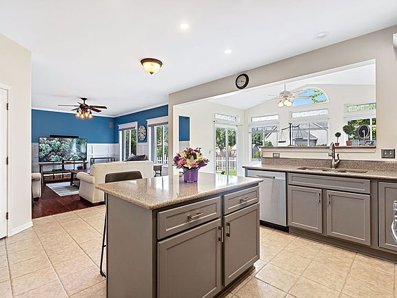 4th image of 3358 Worthington Ln