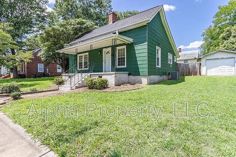 2 bed, 1.0 bath, 1000 sqft, $1,250 — Photo 2