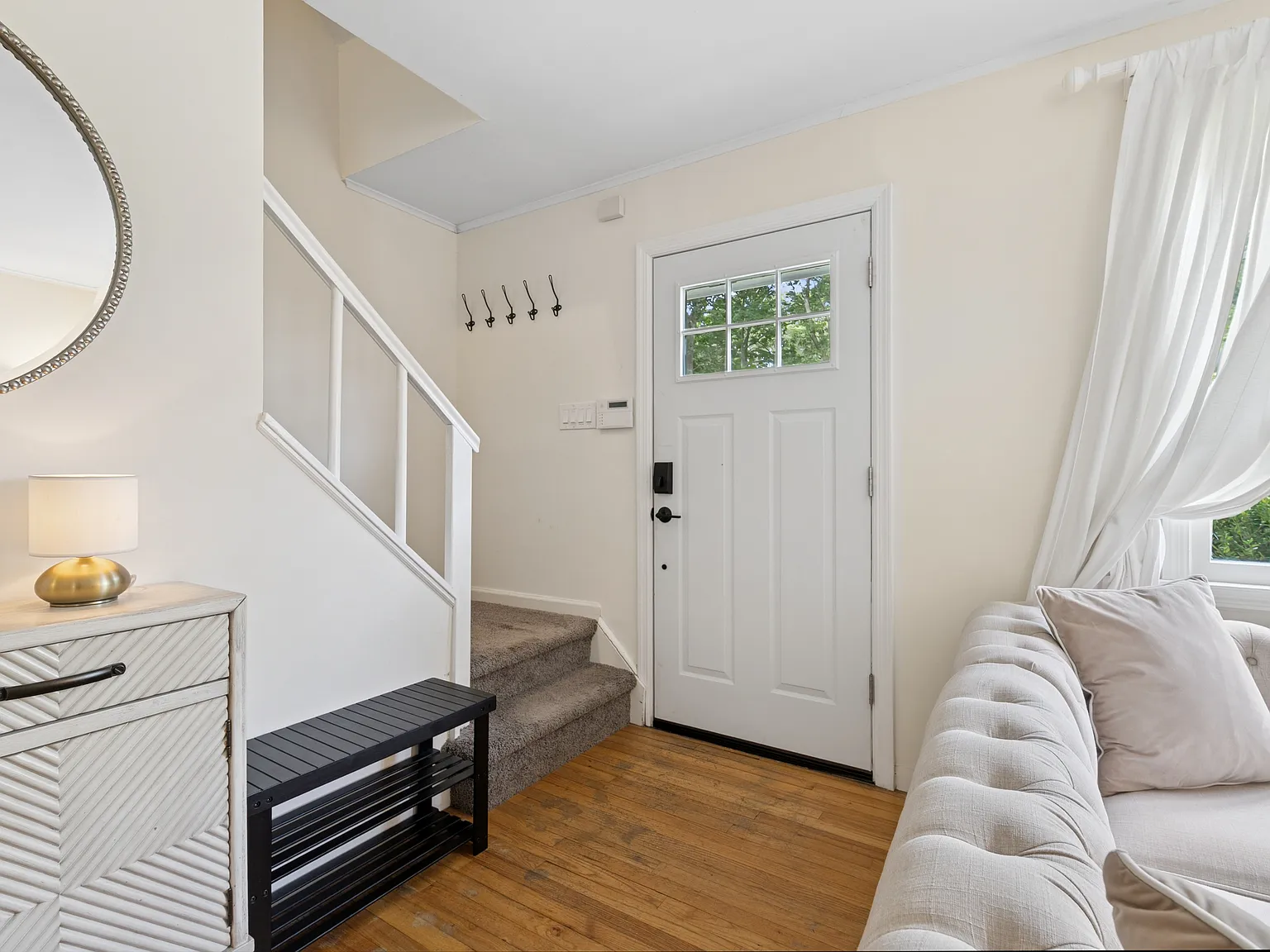 Discover Your East Hampton Sanctuary: 1181 Fireplace Rd — Photo 4