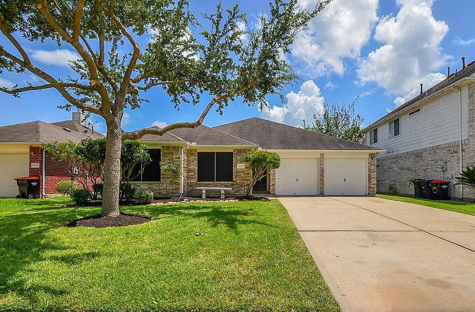 1st image of 16415 Eaglewood Shadow Dr