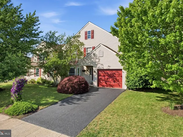 205 Nelis Ct, Telford, PA 18969