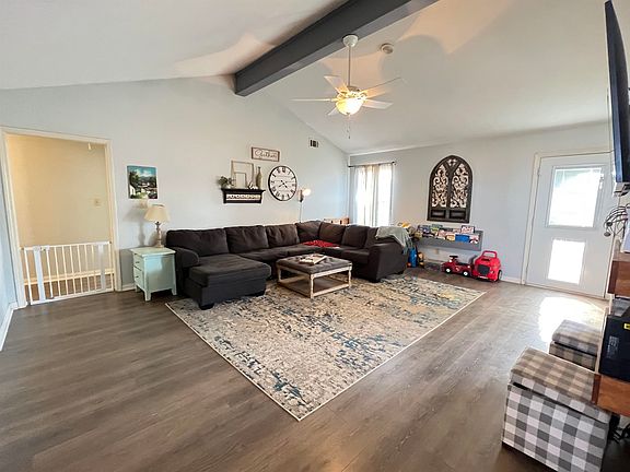 5th image of 1212 Rehoboth Dr