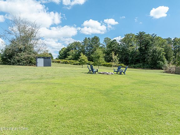 4th image of 120 Franklin Estates Ln