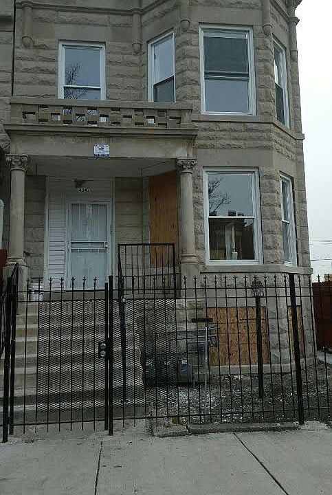 1st image of 4347 W Gladys Ave #2
