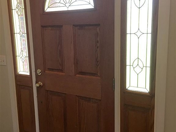 3rd image of 1314 Larkspur Dr