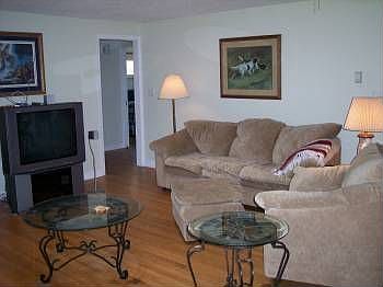4th image of 405 E Vance St
