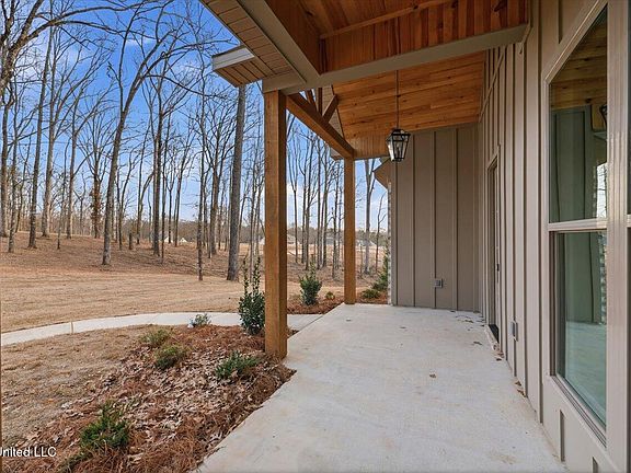 5th image of 922 Mullican Rd