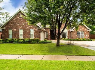 3942 W Edgewater Dr, Fayetteville, AR 72704