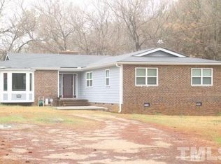 2702 Pheiffer Dr, Raleigh, NC 27603