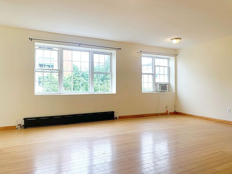 1st image of 77 Troutman St APT 3