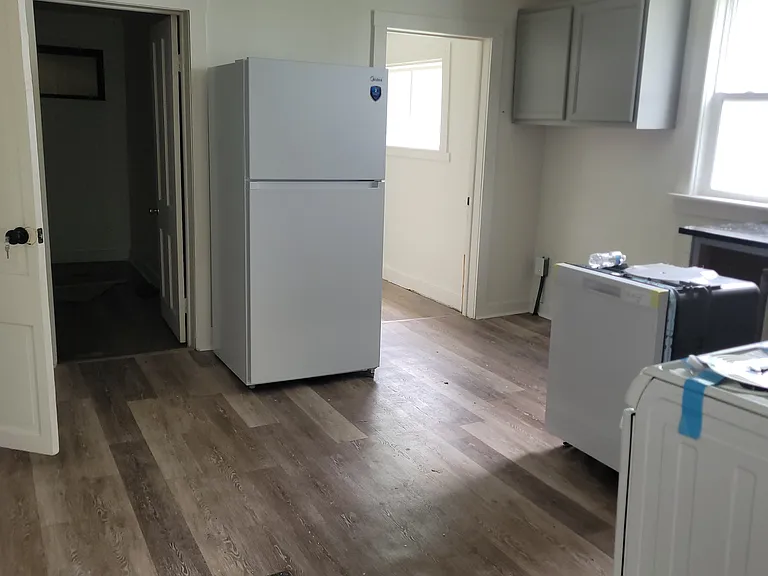 350B Sycamore St #B — Photo 3