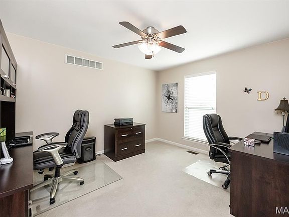 4th image of 700 Thoreau Dr