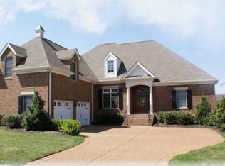 649 Springlake Dr, Franklin, TN 37064