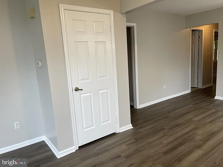 294 Woods Edge Pl — Photo 9