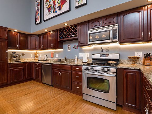 4th image of 50 Belle Ave Unit 102