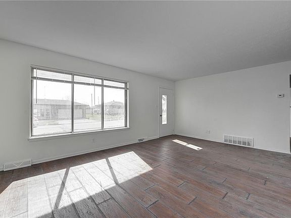 3rd image of 4318 W 10th St