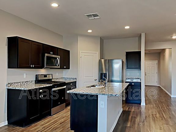 3rd image of 19561 W Palo Verde Dr