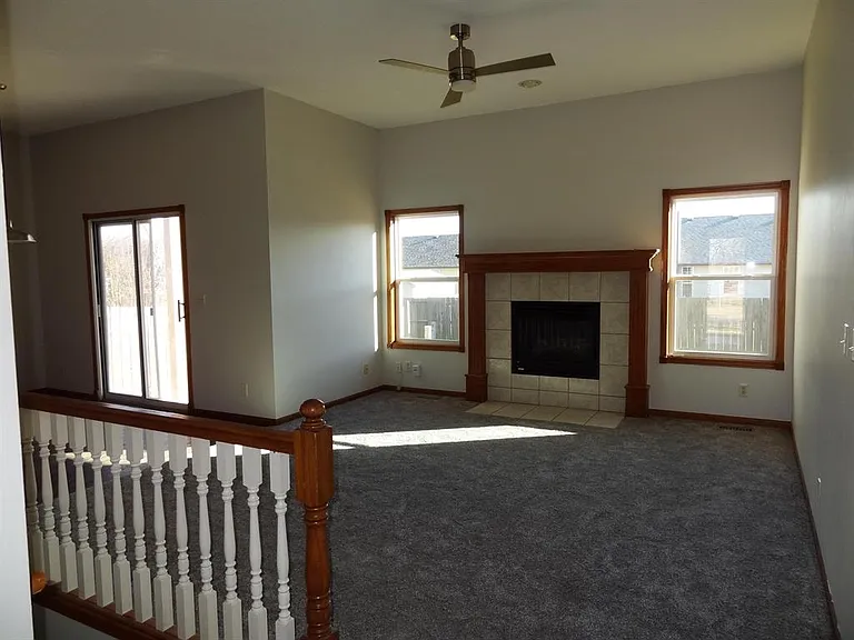 8403 E Zimmerly St — Photo 5