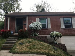 915 Liggett Dr, Saint Louis, MO