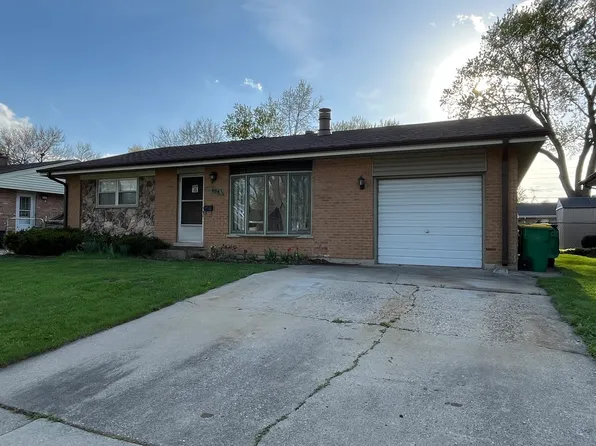 404 Jerome Pl, Wheeling, IL 60090