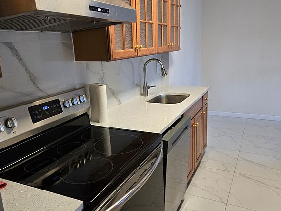 5th image of 59 175th Pl Floor 2