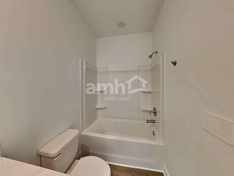513 Plano Pass — Photo 16