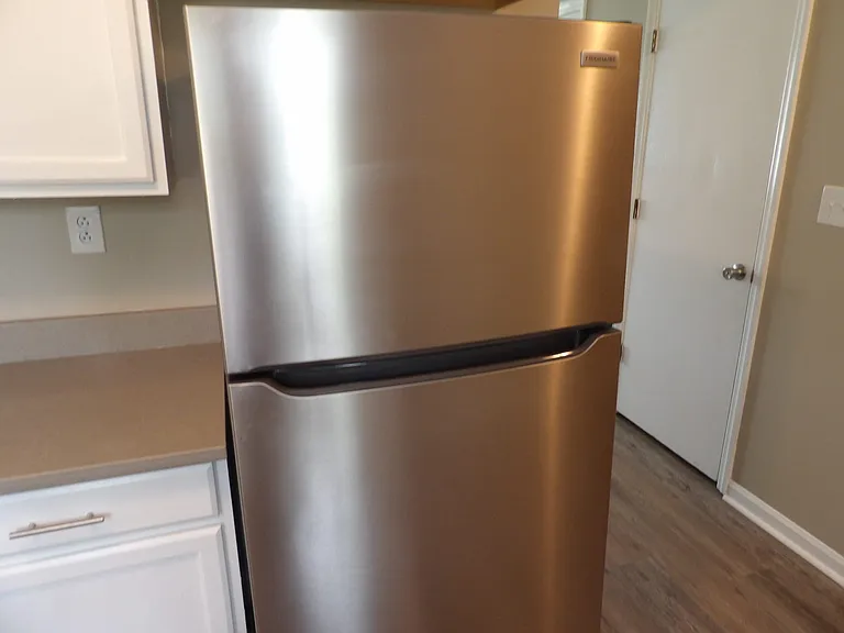 902 Plaza Dr #5 — Photo 28