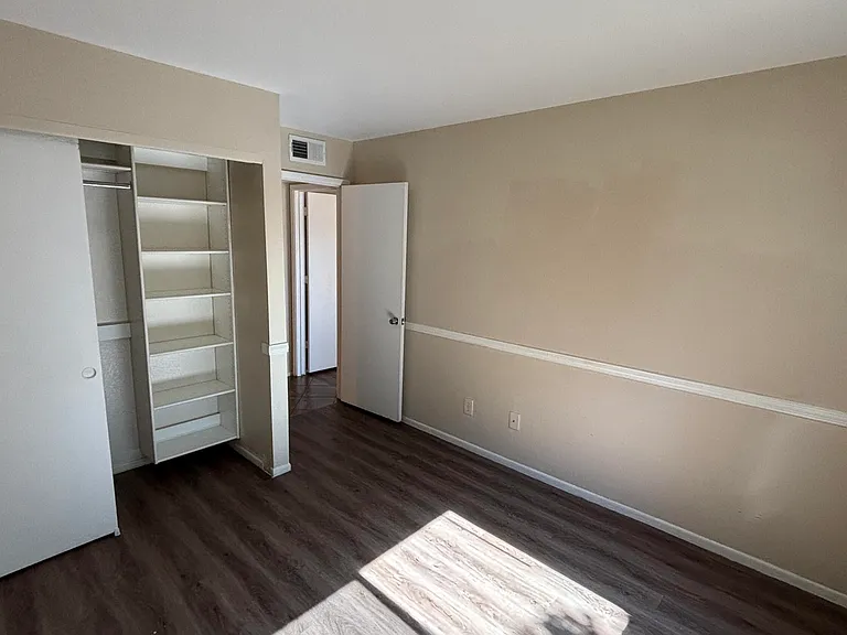 5757 W Eugie Ave #1077 — Photo 23
