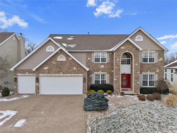 325 Quail Hollow Dr, O'Fallon, MO 63368