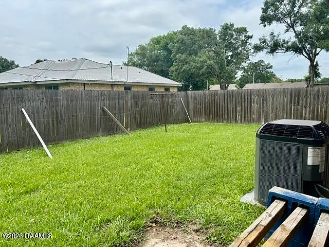 101 Burrow Dr — Photo 17
