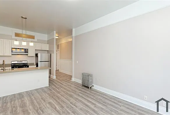 337 Georgia St #202 — Photo 9