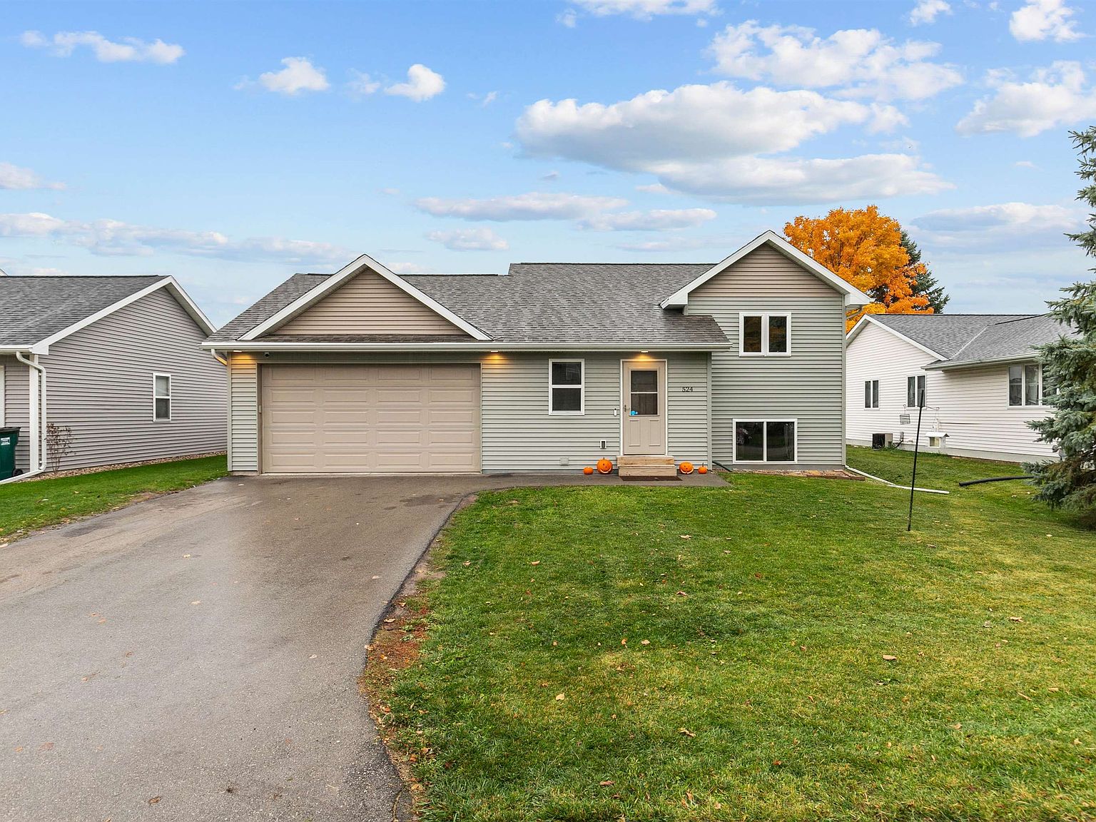524 Northridge Dr, New London, WI 54961 Zillow