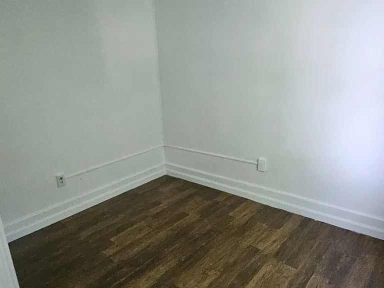 54 Linden St — Photo 5