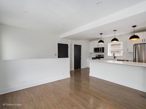 4th image of 3555 N Bell Ave APT 1