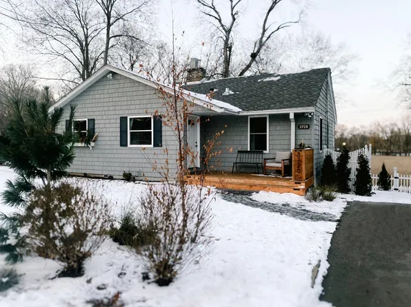 3720 Togo Rd, Wayzata, MN 55391