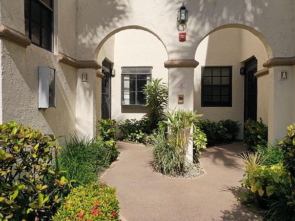 3rd image of 5217 Brisata Cir APT B