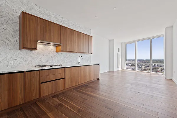 Rented by R New York | media 27