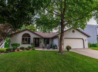 5714 Black Walnut Dr, Mc Farland, WI 53558