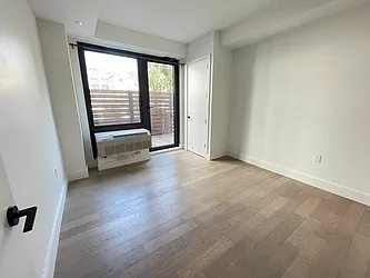 Rented by Tapiro Realty