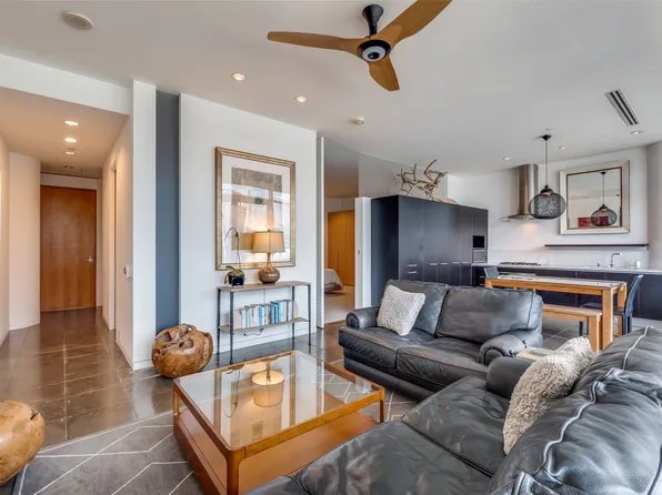 2430 Victory Park Ln APT 1905, Dallas, TX 75219