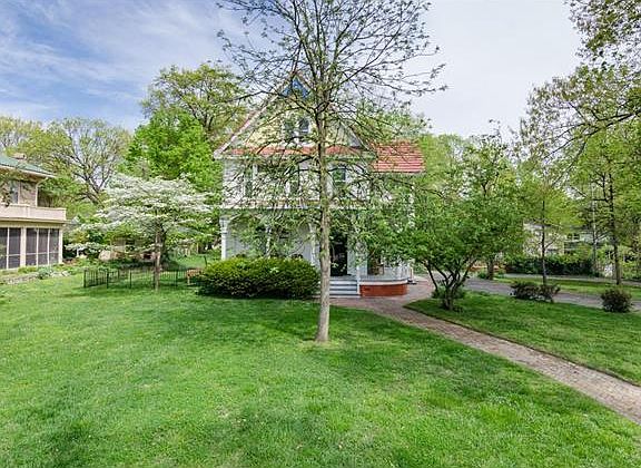 4th image of 725 Saint Louis St