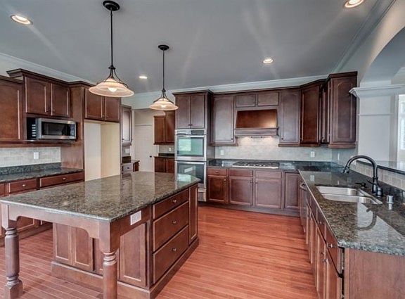 5th image of 10980 Arcaro Ln